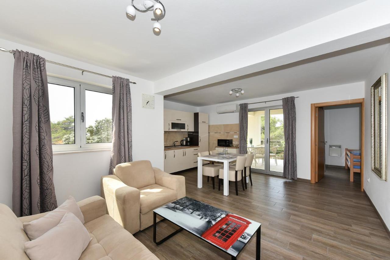 Apartmani Iva Vir Exterior foto